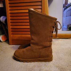 Size 9 BearPaw Laced Back Tall Boot